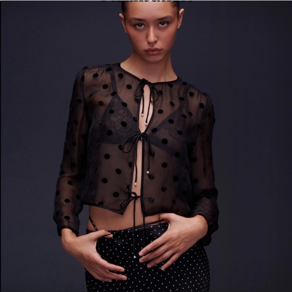 realisation par poppy polka dot top size m
